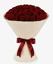 Букет 101 Бордовая роза Блэк Бакарра в Воткинске