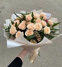 Букет Кремовые розы Латте в Воткинске