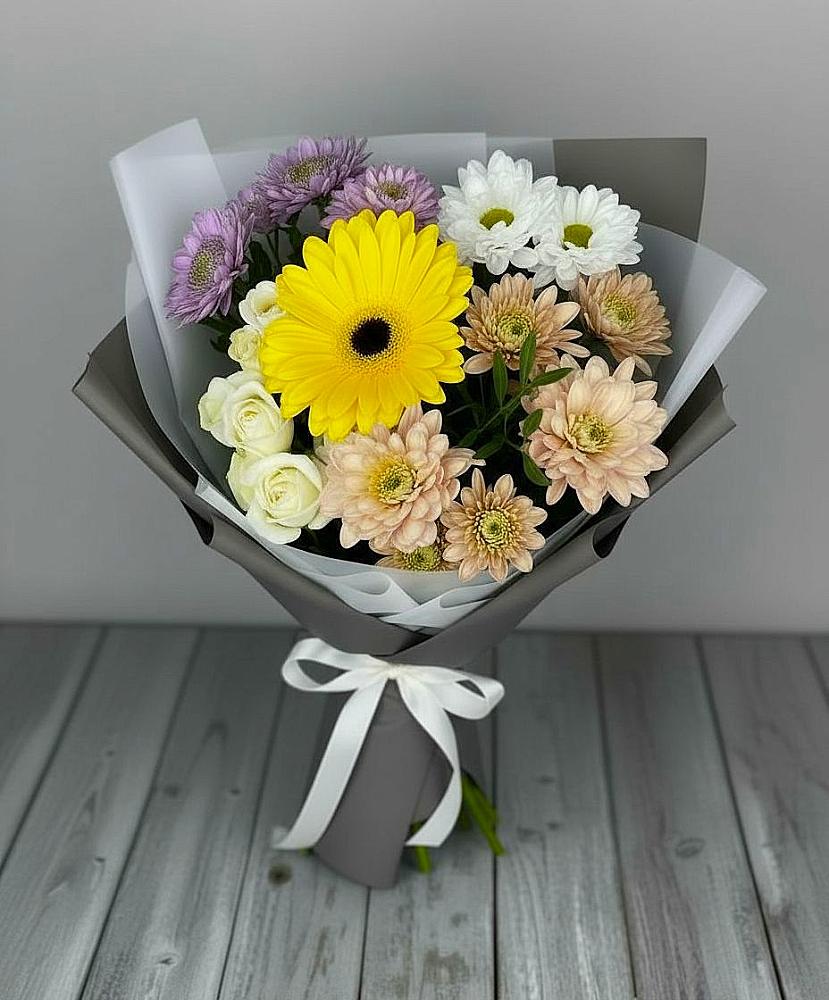 Букет цветов из: Розы, Герберы и Хризантемы в Воткинске