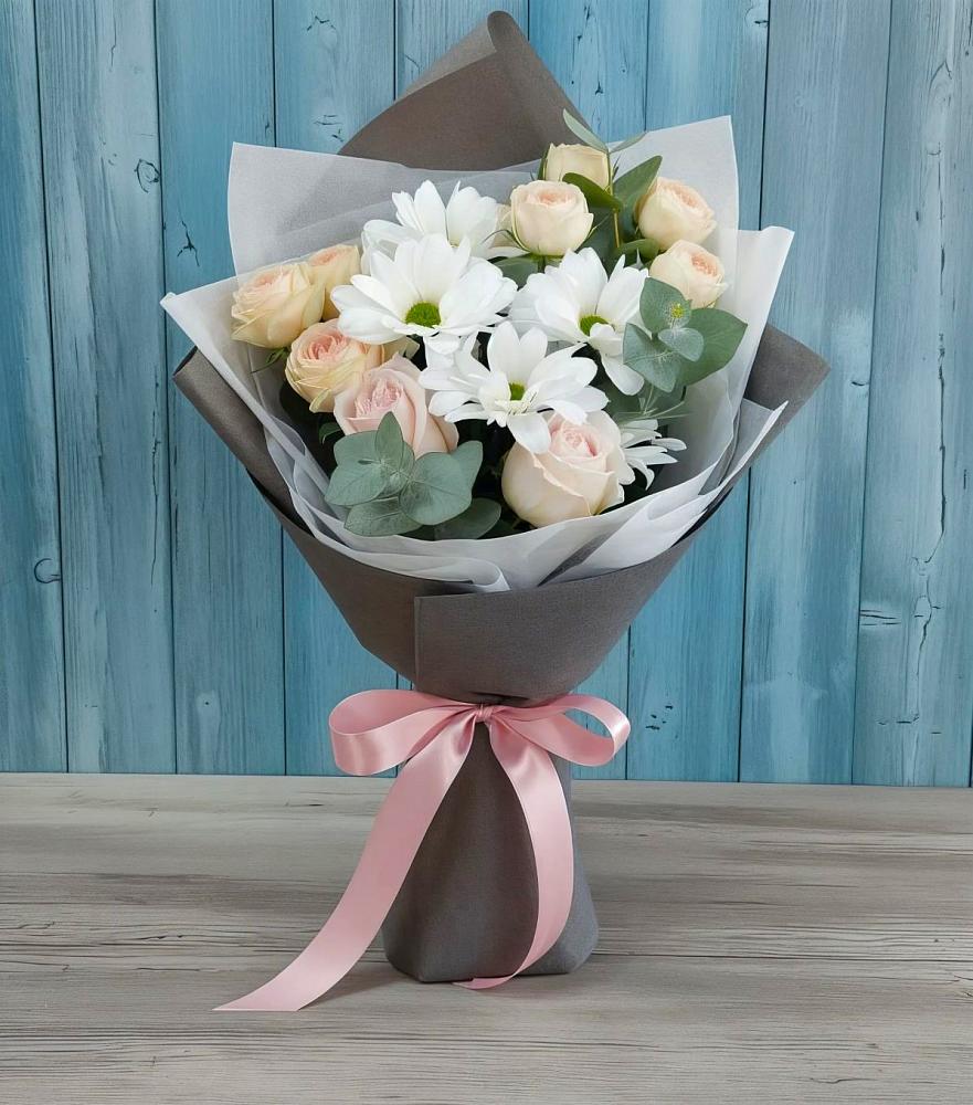 Букет цветов из: Хризантемы и Розы в Воткинске