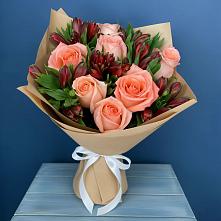 Букет цветов из:  Розы и Альстромерии в Воткинске
