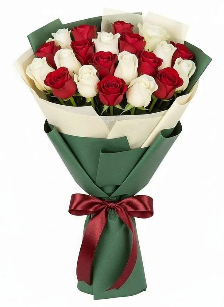 Букет Микс из красных и белых роз в Воткинске