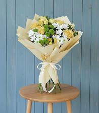 Букет цветов из:  Хризантемы и Розы в Воткинске