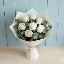 Букет Белые розы в Эвкалипте в Воткинске
