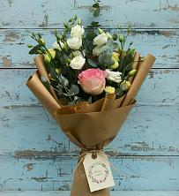 Букет цветов из:  Розы и Лизиантусы в Воткинске